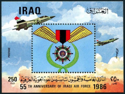 Iraq 1244, As Hinged. Mi Bl.47A. Iraqi Air Force, 55th Ann. 1986. Medal Of Honor - Irak