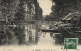 Cloyes - Rivière Des Graviers "barque" - Autres & Non Classés