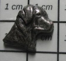 1818B Pin's Pins / Beau Et Rare / ANIMAUX / Mini Pin's TETE DE CHIEN METAL ACIER EN RELIEF - Animaux