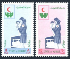 Kuwait 547-548, MNH. Mi 541-542. Red Cross, Red Crescent Day, 1972. Nurse,Child. - Koweït