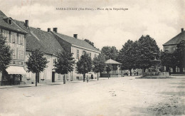 Sarre Union * Place De La République * Librairie * Kiosque à Musique - Sarre-Union