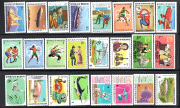 Maldives ( 88  ** Timbres Neuf ) - ( 3 Timbres Oblitere ) - Malediven (1965-...)