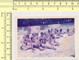 REAL PHOTO Beach Bikini Women Men And Kids Girls Plage Hommes Femmes Et Enfants SNAPSHOT - Personnes Anonymes