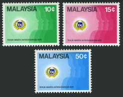 Malaysia 131-133,lightly Hinged.Michel 132-134. Intl Women's Year IWY-1975. - Malesia (1964-...)