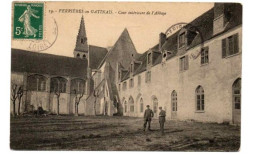 FERRIERES EN GATINAIS COUR INTERIEURE DE L ABBAYE ANIMEE - Andere & Zonder Classificatie