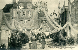 44 - GUERANDE - Procession De La Fête Dieu - Décoration De La Place Saint Aubin - Guérande