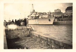 St Nazaire * Bateau De Guerre N°44 * Marine Navire * Photo Ancienne 1935 9x6.2cm - Saint Nazaire