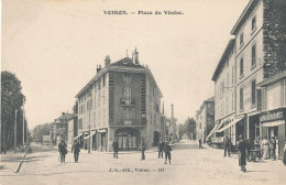 38 // VOIRON   Place Du Viaduc  J.G. - Voiron