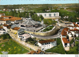 D31  MONTRÉJEAU  Les Halles Et La Cité Trianon Vue Aérienne - Montréjeau