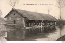 D41  LAMOTTE BEUVRON  Le Lavoir Sur Le Beuvron - Lamotte Beuvron