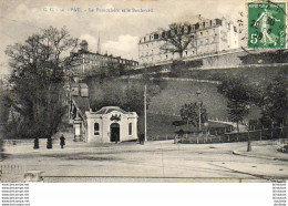 PAU  Le Funiculaire Et Le Boulevard ..... ( Ref FB252 ) - Pau