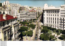 ALGERIE  ALGER   La Poste Et La Rue D' Isly  ..... - Algeri