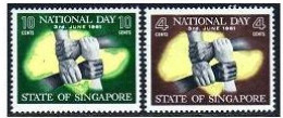 Singapore 51-52, Hinged. Michel 51-52. National Day 1961. Hands, Map. - Singapour (1959-...)