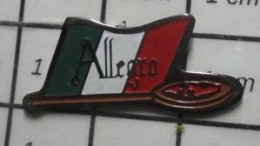 1818B Pin's Pins / Rare Et De Belle Qualité / ALIMENTATION / DRAPEAU ITALIEN PIZZA PIZZERIA ALLEGRO - Alimentación