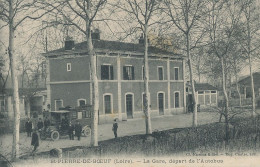 42 // SAINT PIERRE DE BOEUF  La Gare   Départ D'un Autobus - Autres & Non Classés