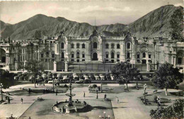 Pérou - Lima - Plaza De Armas Y El Palacio Del Gobierno - Automobiles - Carte Dentelée - CPSM Format CPA - Voir Scans Re - Peru