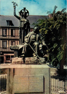 22 - Tréguier - La Place Du Martray - Statue D''Ernest Renan - Carte Neuve - CPM - Voir Scans Recto-Verso - Tréguier