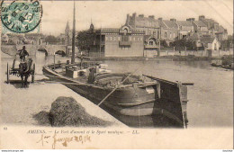 D80   AMIENS   Le Port D'Amont Et Le Sport Nautique   ........... Avec Péniche En Gros Plan - Amiens