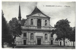 37  Richelieu - L'eglise - Andere & Zonder Classificatie