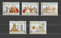 Burundi 2013 Pope-emeritus Benedict XVI MNH/** - Ungebraucht