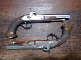 Paire De Pistolets à Percussion D'officier - Belle Fabrication Liégeoise ELG Vers 1840 - TBE - Armes Neutralisées