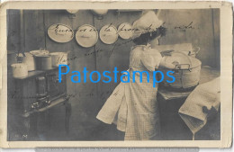 228900 ARGENTINA COSTUMES GIRL WASHING THE DISHES BREAK CIRCULATED TO BUENOS AIRES POSTAL POSTCARD - Argentinien