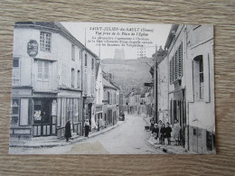 89 SAINT JULIEN DU SAUT VUE PRISE DE LA PLACE DE L'EGLISE COMMERCES ANIMEE - Saint Julien Du Sault