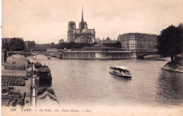 75 -  PARIS -  La Seine Vers Notre Dame - Notre-Dame De Paris