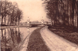 45 - Loiret -  Canal De BRIARE - Entrée Du Pont - Briare