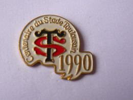 Pin S SPORT RUGBY CENTENAIRE STADE TOULOUSAIN - Rugby