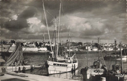 DOUARNENEZ : CIEL D'ORAGE SUR LE PORT DE TREBOUL - Douarnenez