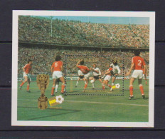 SAINT LUCIA    1982   World  Cup  Football    Sheetlet     MNH - St.Lucie (1979-...)