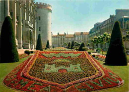 16 - Angouleme - L'Hôtel De Ville Et Le Massif Fleuri Aux Armes De La Ville - Fleurs - CPM - Voir Scans Recto-Verso - Angouleme