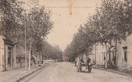 REF.AC . CPA . 84 . SORGUES . AVENUE D'AVIGNON (charette ) - Sorgues