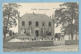 A053  CPA   SAINT-YAN  (Saône-et-Loire)  Ecole Des Filles   +++++++++ - Sonstige & Ohne Zuordnung