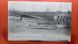 CPA (75) Inondations De Paris.1910. Les épaves Au Pont Mirabeau. (7A.784) - Paris Flood, 1910