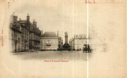 CPA    (51)     REIMS     Place Et Fontaine Godinot - Reims
