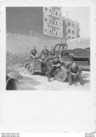 SOLDATS ITALIENS ET VEHICULES  ARMEE ITALIENNE PHOTO ORIGINALE  9 X 6 CM  Ref.z - Guerre, Militaire