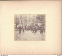 EDIMBOURG PRINCES STREET CAVALERIE FIN 19e PHOTO ORIGINALE SUR CARTON 16 X 14 CM FORMAT PHOTO 8.50 X 7 CM - Anciennes (Av. 1900)