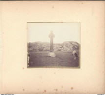 ILE D'IONA LA CROIX DE DAINT MARTIN  FIN 19em PHOTO ORIGINALE 8.50X7CM SUR CARTON DE 18X13CM - Anciennes (Av. 1900)