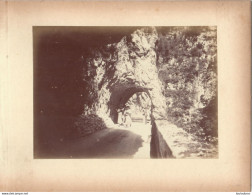 LA BARAQUE ENTREE DES GRANDS GOULETS FIN 19em PHOTO ORIGINALE 17x13CM COLLEE SUR CARTON DE 23x18cm - Oud (voor 1900)