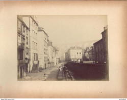 MORLAIX RUE D'AIGUILLON  PHOTO ORIGINALE SUR CARTON 23 X 18 CM FORMAT PHOTO 17 X 12.50 CM - Anciennes (Av. 1900)