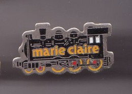 Pin's  Marie Claire Locomotive Train Réf 1790 - Mass Media