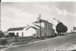 ASNIERES - La Mairie Et Les Écoles - Altri & Non Classificati