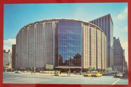 Uncirculated Postcard - USA - NY, NEW YORK CITY - MADISON SQUARE GARDEN, Pennsylvania Plaza - Stadiums & Sporting Infrastructures