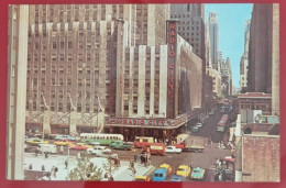 Uncirculated Postcard - USA - NY, NEW YORK CITY - RADIO CITY MUSIC HALL - Plaatsen & Squares