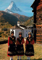 12761777 Zermatt VS Trachtengruppe Blick Zum Matterhorn Walliser Alpen Zermatt - Sonstige & Ohne Zuordnung