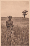 REF.AC . CPA . SENEGAL . DAKAR . JEUNE FILLE LEBOU DANS LA BROUSSE - Mujeres