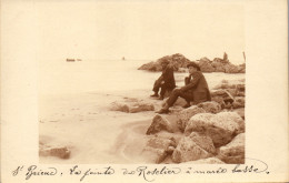 CP Carte Photo D'époque Photographie Vintage St Brieuc Pointe Du Roselier - Lieux