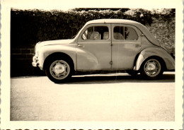 Photographie Photo Vintage Snapshot Amateur Automobile Voiture Auto 4 Chevaux  - Cars
